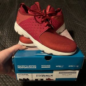 Skechers Go Walk Evolution Ultra Running Shoes